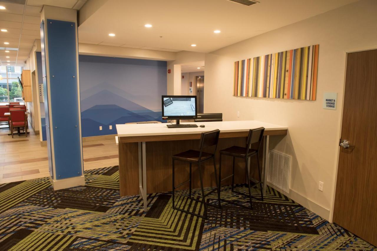 Holiday Inn Express & Suites Dayton North - Vandalia By Ihg Экстерьер фото